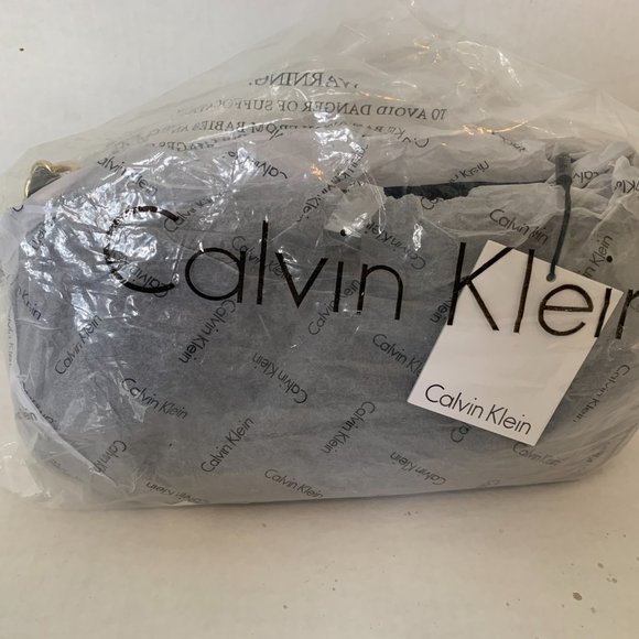 Calvin Klein Shoulder Bag Florence Nylon B… - Picture 6 of 7